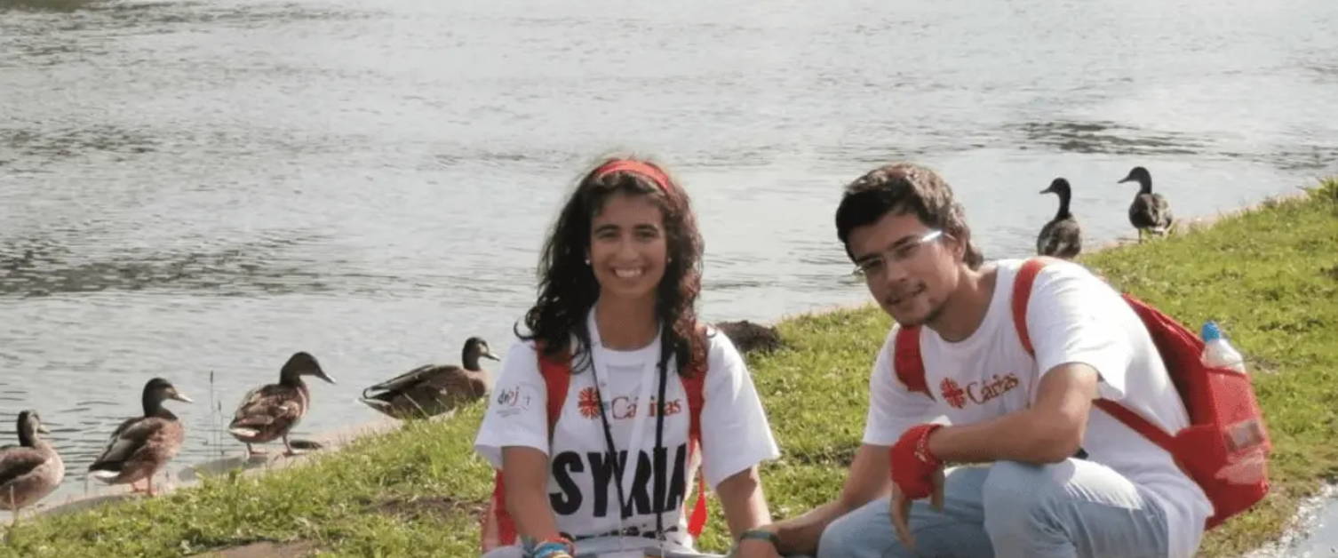 Pope says to host families: "Thank you for what you do"